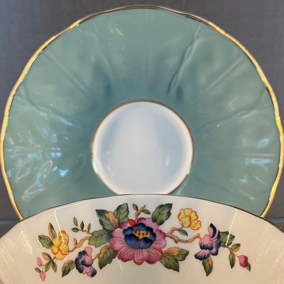Aynsley Tea Cup and Saucer. Sage Green, Floral, Scalloped, Textural, Fluted. - Picture 8 of 12